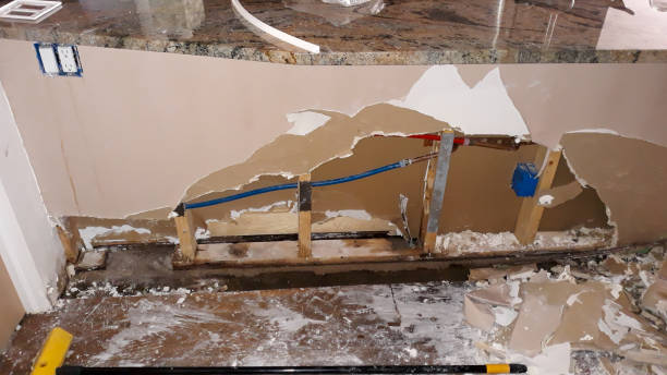 Best Local water damage restoration  in Redmond, OR